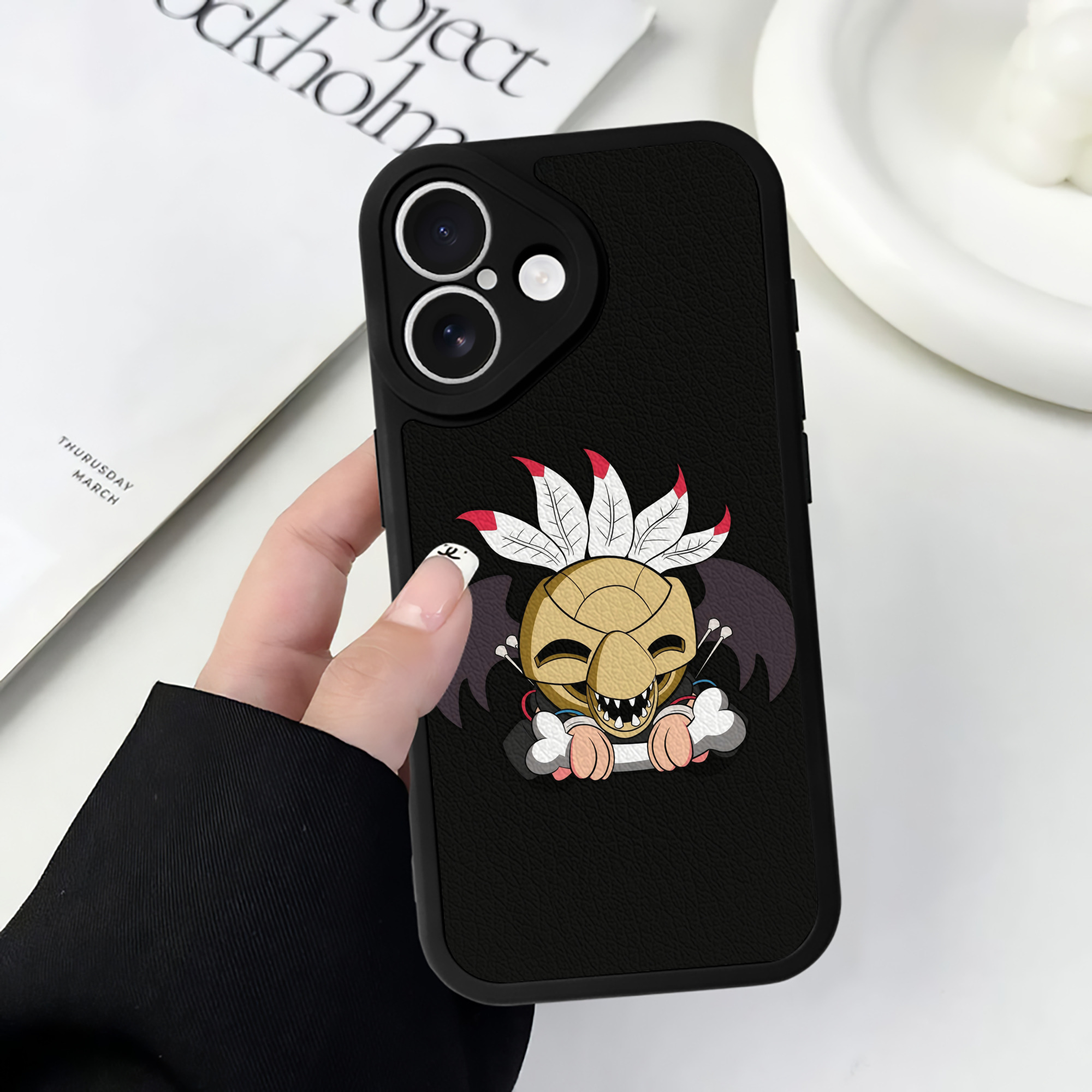 （画像用） ジョジョの奇妙な冒険 JoJo's Bizarre Adventure 【iPhone 16シリーズ対応】シリコンスマホケース（レザー調） 材質：シリコン